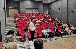 Bilgi Yarışmasının Birincisi Sarıgöl Atatürk Ortaokulu Oldu