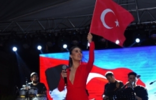 Gençlik Şöleni’nde Hande Ünsal Rüzgarı