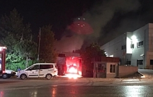 Manisa Organize Sanayi Bölgesinde fabrika yangını