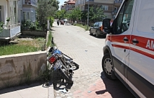 Otomobil ile Motosiklet  Çarpıştı: 1 Yaralı