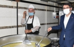 Şehzadeler Belediyesi ihtiyaç sahiplerini yalnız bırakmadı