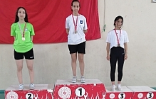 Yunusemreli Genç Badmintonculardan 4 Madalya