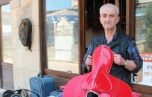 Küçücük Bir Dükkandan Dünyaya Açıldı