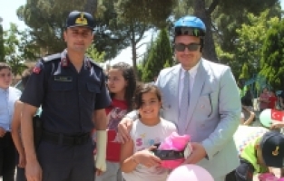 Sarıgöl’de Öğrencilere Jandarmadan Kask Eğitimi