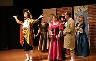 Turgutlu Belediye Tiyatrosu Yeni Yüzlerini Arıyor