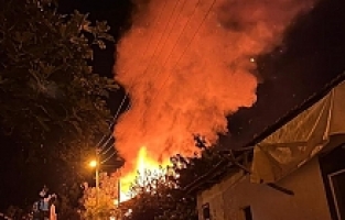 Çay Demlemek İsterken Alevler Eve Sıçradı