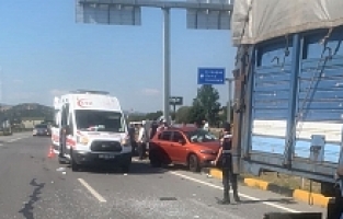 Kırkağaç İlçesinde Trafik Kazası: 1'i ağır 5 yaralı