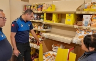 Salihli’de Zabıta Ekipleri Bayram Öncesi Stok Denetimi Yaptı