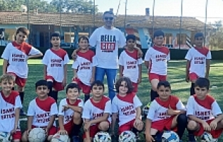 Sarıgöl'de 2013 Doğumlu Çocuklara Futbol Kursu