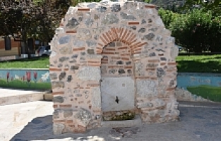 Şehzadeler Belediyesi Tarihi Dört Çeşmeyi Restore Etti