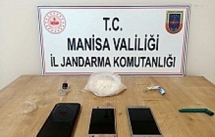 Uyuşturucu operasyonu: 4 kişiye gözaltı