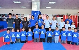 Yunusemre'de çocuk ve gençler wushu öğreniyor