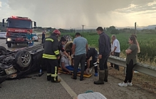 Kontrolden Çıkan Otomobil Takla Atıp Karşı Yöne Geçti