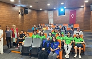 Kula'da gençlere yönelik sağlık eğitimleri tüm hızıyla devam ediyor