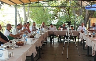 Manisalı Üzümcüler Üzümün Geleceği için Toplandı