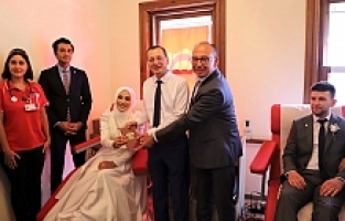 Nikahlarını Kıydırıp Kan Bağışında Bulundular