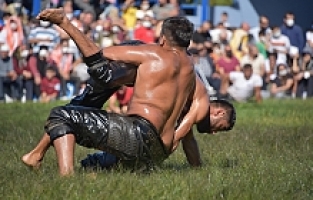 Yuntdağı Yağlı Pehlivan Güreşleri’nin Tarihi Belli Oldu