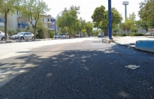 Yunusemre’den 2 mahallede asfalt çalışması