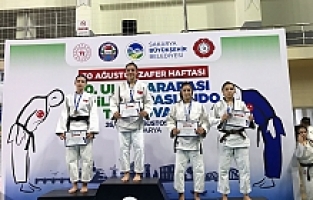 Yunusemreli Judocular Sakarya'dan 4 Madalyayla Döndü