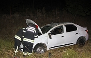 Aynı Yönde Seyreden İki Otomobil Çarpıştı: 3Yaralı