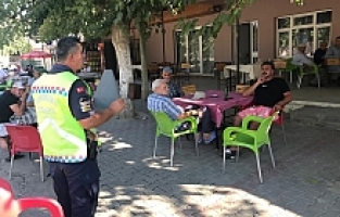 Sarıgöl'de Jandarma Ekipleri Sürücüleri Bilgilendiriyor