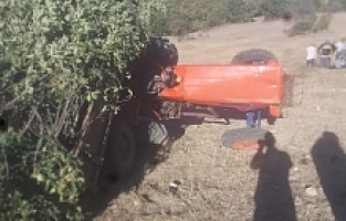 Traktörüyle Römorkunun Arasında Kalan Sürücü Öldü