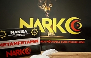 Durdurulan araçta 1 kilogram metamfetamin ele geçirildi