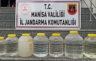 Manisa'da Litrelerce Kaçak Rakı ve Şarap Ele Geçirildi