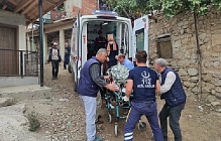 Selendi'de Asansöre Sıkışan Yaşlı Kadın Hayatını Kaybetti