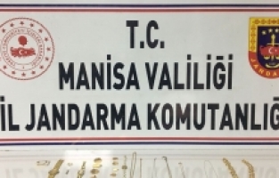 Tadilat yaptıkları evden 200 bin liralık altın çaldılar