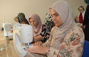 Yunusemre Belediyesi Hanım Lokallerinde yeni dönem kurslar başladı