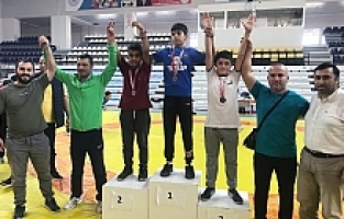 Yunusemreli Güreşçiler Turgutlu'da Madalyaları Topladı
