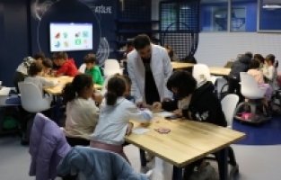 'Bilim Yunusemre' Ara Tatilde Yüzlerce Öğrenciyi Ağırladı