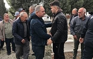 Eski Eşi Tarafından Sokak Ortasında Öldürülen Kadın Toprağa Verildi