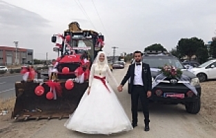 Kepçeyle Gelin Alma Merasimi Görenleri Şaşırttı