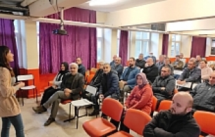 Selendi’de 'Aile Okulu' Eğitimleri Başladı