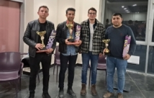 Satranç Turnuvasında Kıyasıya Yarıştılar