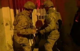 Suriye'de Eğitim Alan Terör Örgütü Üyeleri Manisa'da Yakalandı