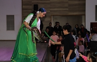 Alaşehirli çocukların mutlulukları gözlerine yansıdı