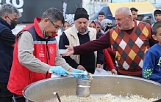 Başkan Çelik, Adıyaman'dan Depremzedelerin Dua ve Teşekkürlerini İletti