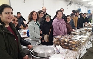 Hayır çarşısının geliri depremzedelere