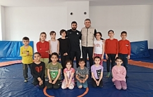 Sarıgöl'de Cimnastik Kursuna Yoğun İlgi