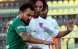 AKHİSAR BELEDİYESPOR'A KART UYARISI