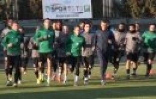 AKİGO FENER'E BİLENDİ