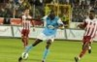 AKİGO EVDEKİ FOBİSİNİ YENECEK