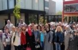 BELEDİYE AKHİSARLI KADINLARI AĞIRLADI 