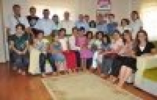 Çocuklardan Ayrılmak İstemedi