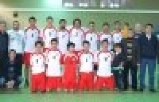 FİLENİN ASLANLARI LİDERLİK KOLTUĞUNDA