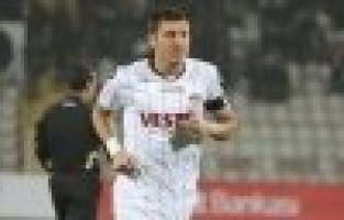 HİKMET DENİZLİ’DE YOK