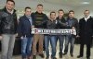 KAHRAMAN TARAFTARA TARİHİ JEST